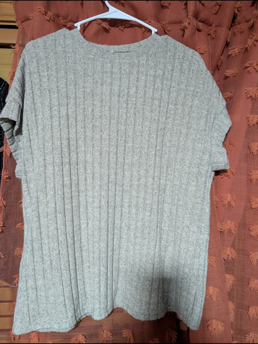 Women's Ribbed Short-Sleeve Sweater in Light Taupe